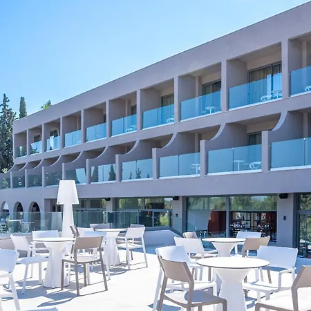ホテル Iolida Corfu By Smile 4*